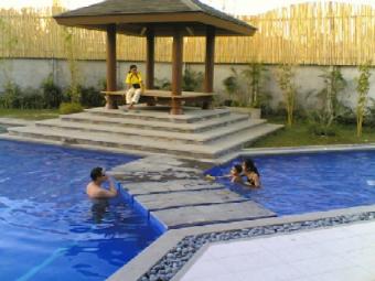 PARANAQUE CONDO / RAYA GARDEN Merville, Paranaque City